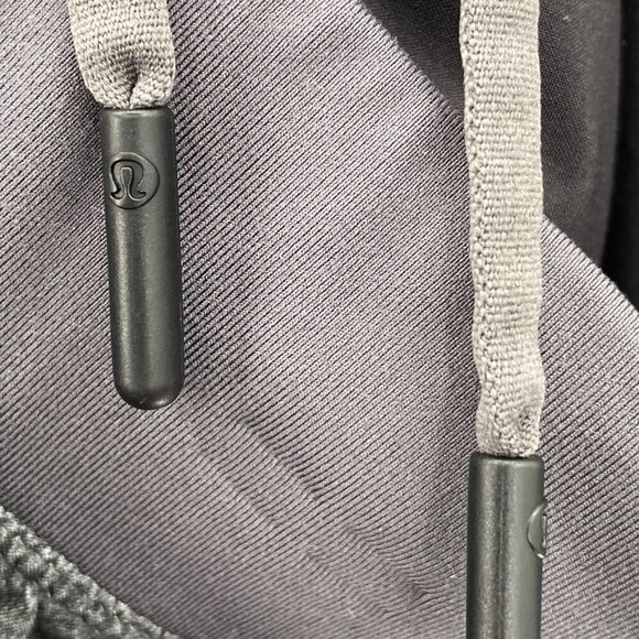 Lululemon T.H.E. Short Linerless 9" Heathered Texture Printed Mercury Deep Coal - Picture 3 of 6